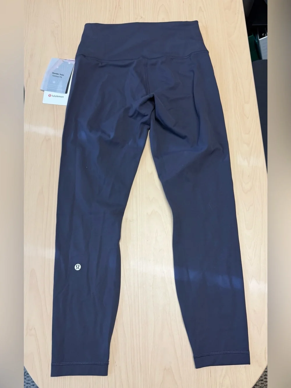 Lululemon Wunder Train HR Tight - Contour Fit - Picture 3 of 3